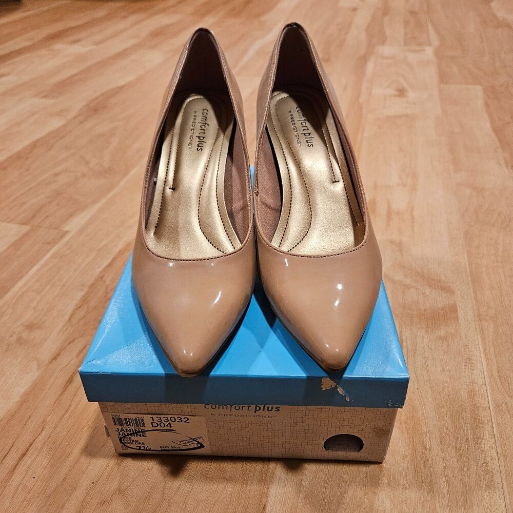 Comfort Plus by Predictions Women's Janine Pointy Toe Pumps, size 7.5